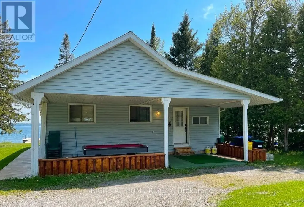 5470 Penetanguishene Road, Springwater